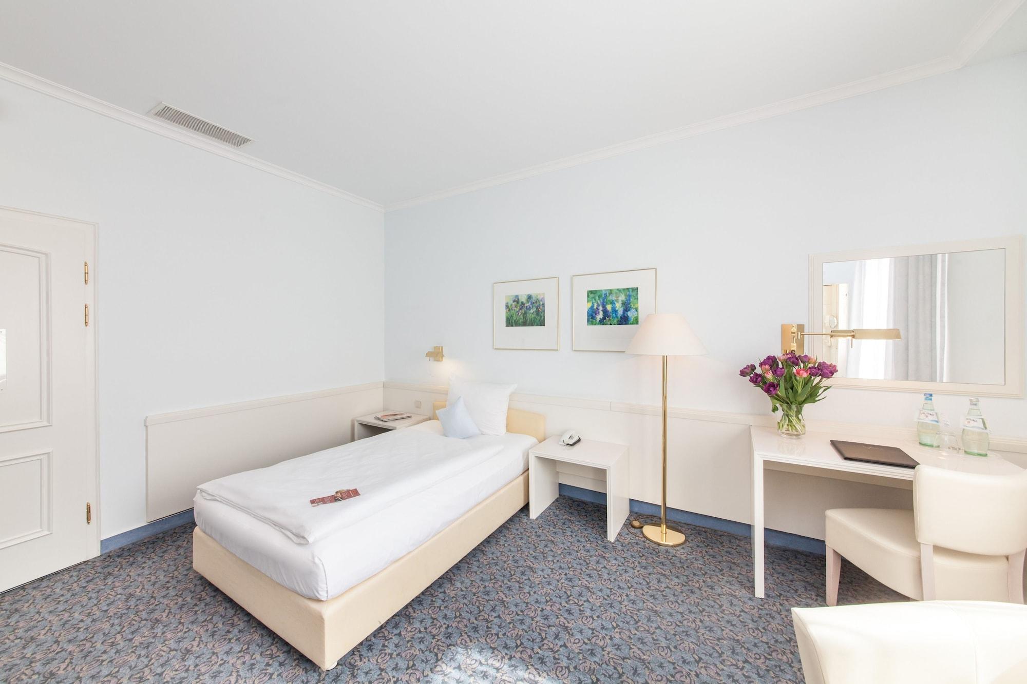 Novum Post Hotel 4*